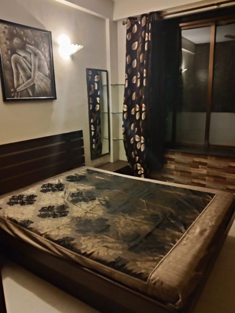 Bedroom, bandra west 1.5 Bedroom 600 Sq.Ft. Apartment In Bandra West Mumbai 10733316