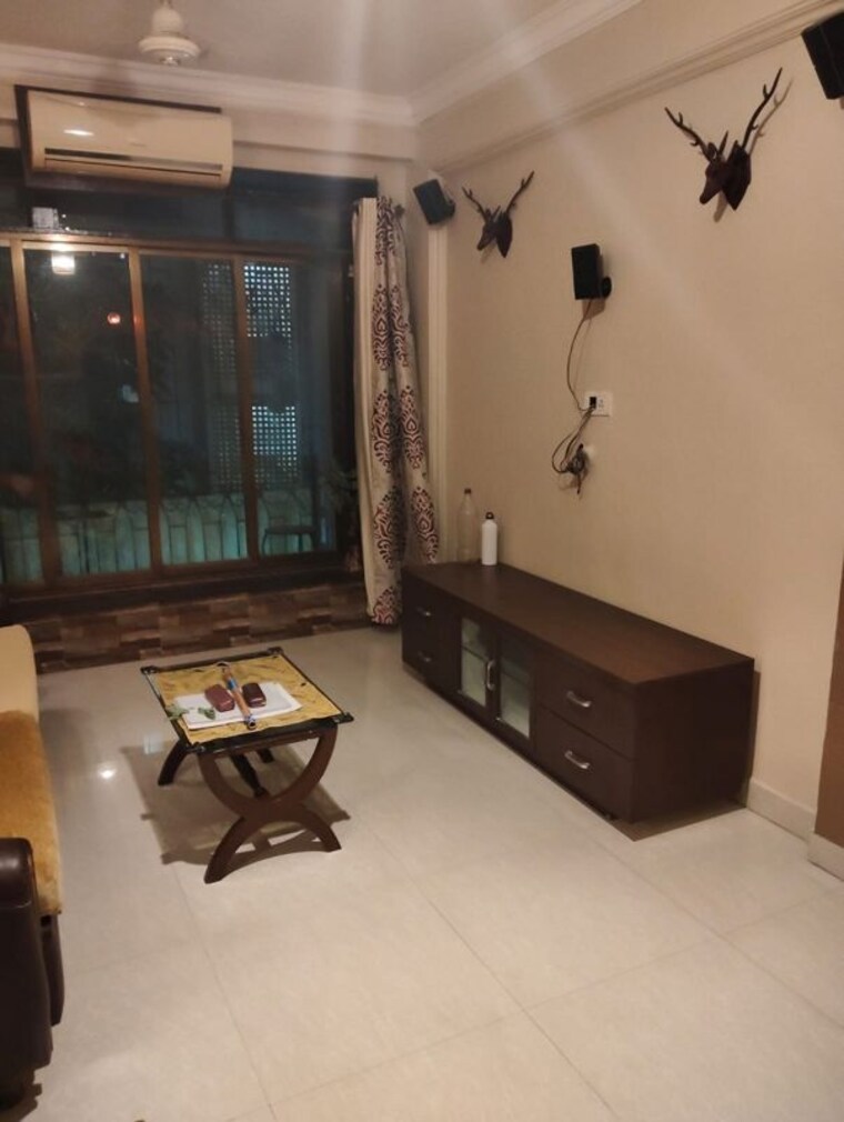 Living Room, bandra west 1.5 Bedroom 600 Sq.Ft. Apartment In Bandra West Mumbai 10733316