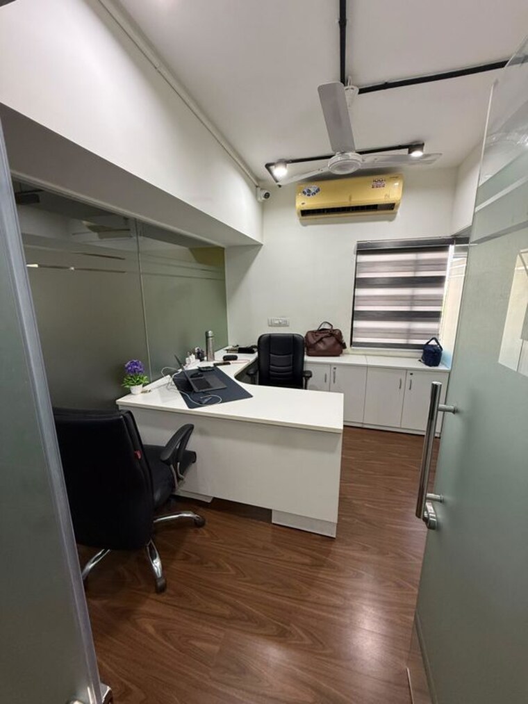 Team Area, bodakdev Commercial Office Space 3800 Sq.Ft. In Bodakdev Ahmedabad 10733301