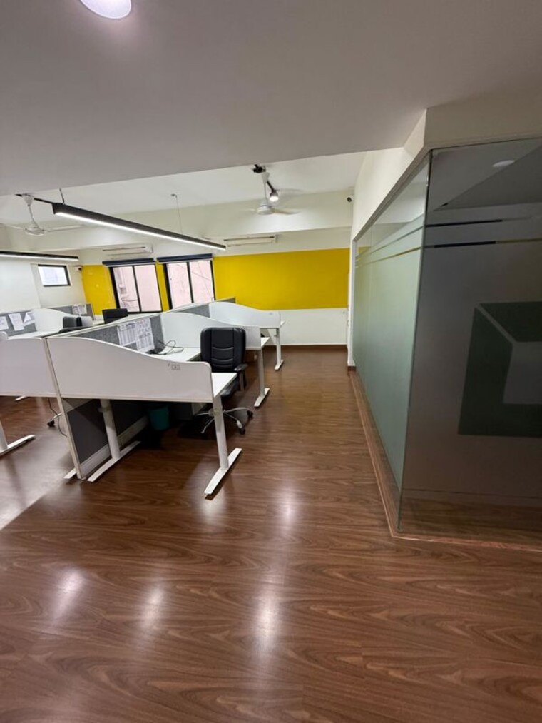 Team Area, bodakdev Commercial Office Space 3800 Sq.Ft. In Bodakdev Ahmedabad 10733301