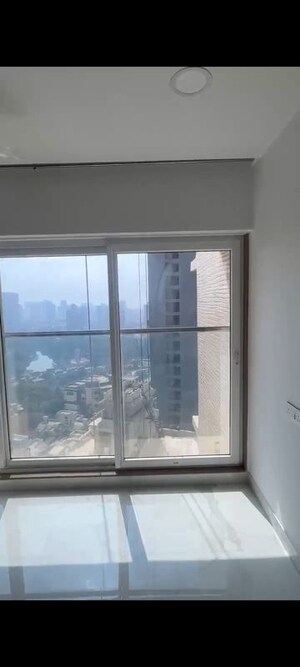 Room in 2 BHK Apartment at Indralok Apartments Andheri, Andheri West – for Rent