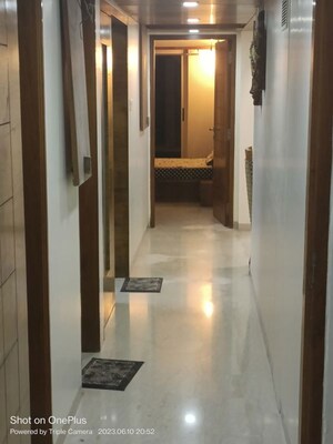  3 BHK Apartment at Khar West – for Rent