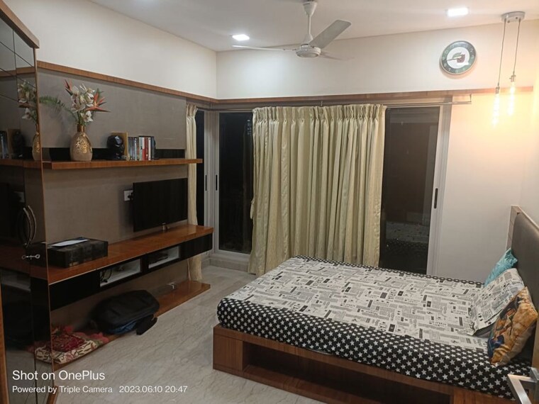 Bedroom, khar west 3 Bedroom 1500 Sq.Ft. Apartment In Khar West Mumbai 10733324