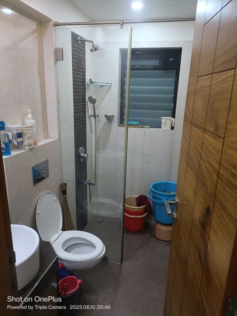Bathroom, khar west 3 Bedroom 1500 Sq.Ft. Apartment In Khar West Mumbai 10733324