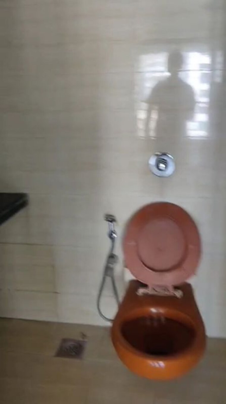 Bathroom, chembur 3 Bedroom 1560 Sq.Ft. Apartment In Chembur Mumbai 10733329