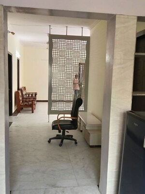 Team Area in 3.5 BHK Villa at Sector 55 – for Rent