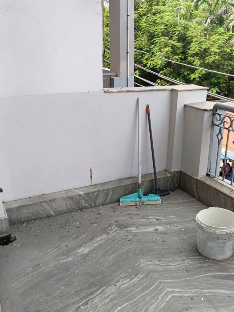 Balcony, sector 55 3.5 Bedroom 2650 Sq.Ft. Villa In Sector 55 Noida 10733361