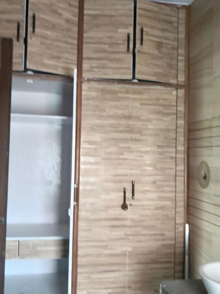 Bathroom, sector 55 3.5 Bedroom 2650 Sq.Ft. Villa In Sector 55 Noida 10733361