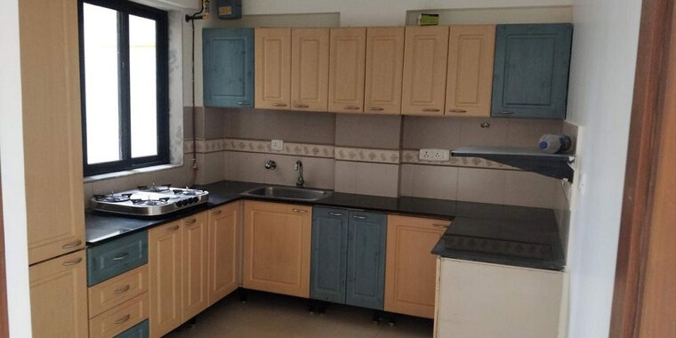 Kitchen, bandra west 2 Bedroom 700 Sq.Ft. Apartment In Bandra West Mumbai 10733372