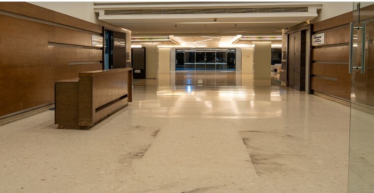  Parking, sahar Commercial Office Space 1340 Sq.Ft. In Sahar Mumbai 10733323
