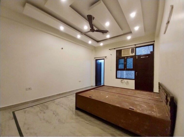 Room, niti khand i 4 Bedroom 2000 Sq.Ft. Builder Floor In Niti Khand I Ghaziabad 10733408
