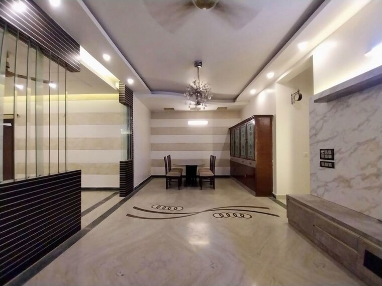 Room, niti khand i 4 Bedroom 2000 Sq.Ft. Builder Floor In Niti Khand I Ghaziabad 10733408