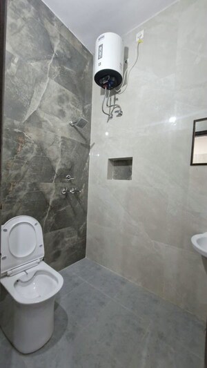 Bathroom in 2 BHK Builder Floor at Guru Teg Bahadur Nagar – for Rent