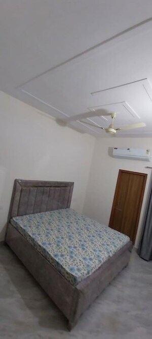 Bedroom in 2 BHK Builder Floor at Guru Teg Bahadur Nagar – for Rent