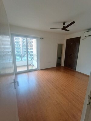 Room in 3 BHK Apartment at Tulip Violet, Sector 69 – for Rent