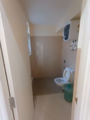 Bathroom in 3.5 BHK Apartment at Emaar Emerald Floors, Sector 65 – for Rent