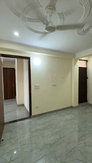Room in 2 BHK Apartment at Forest View, Dhaulas – for Rent