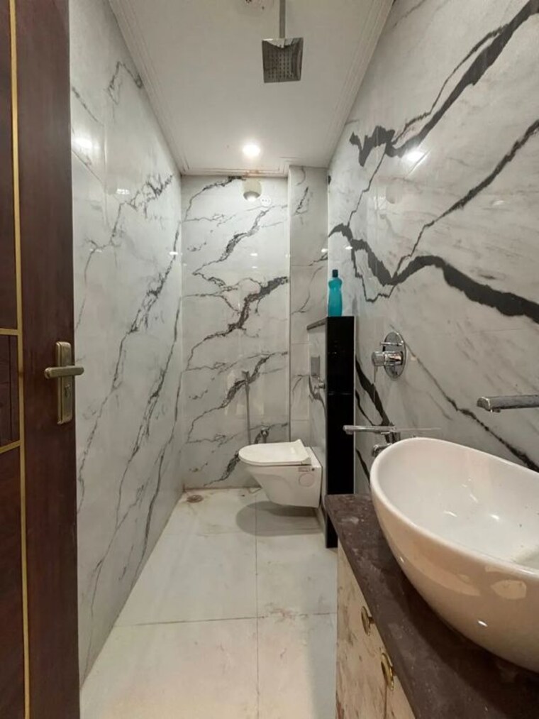 Bathroom, uttam nagar 2 Bedroom 459 Sq.Ft. Builder Floor In Uttam Nagar Delhi 10733478