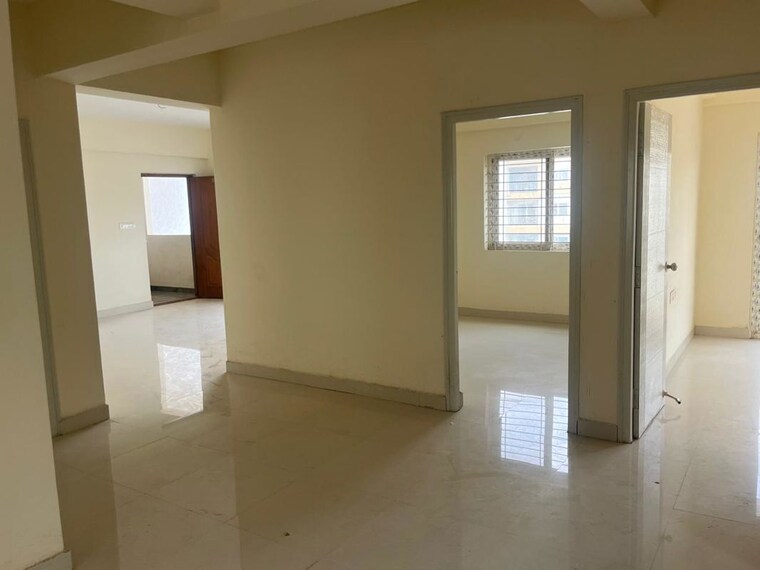 Room, ss-snowdrop 3 Bedroom 1705 Sq.Ft. Apartment In Kr Puram Bangalore 10733467