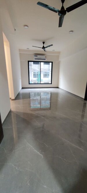 Living Room in 2 BHK Apartment at Chembur – for Rent