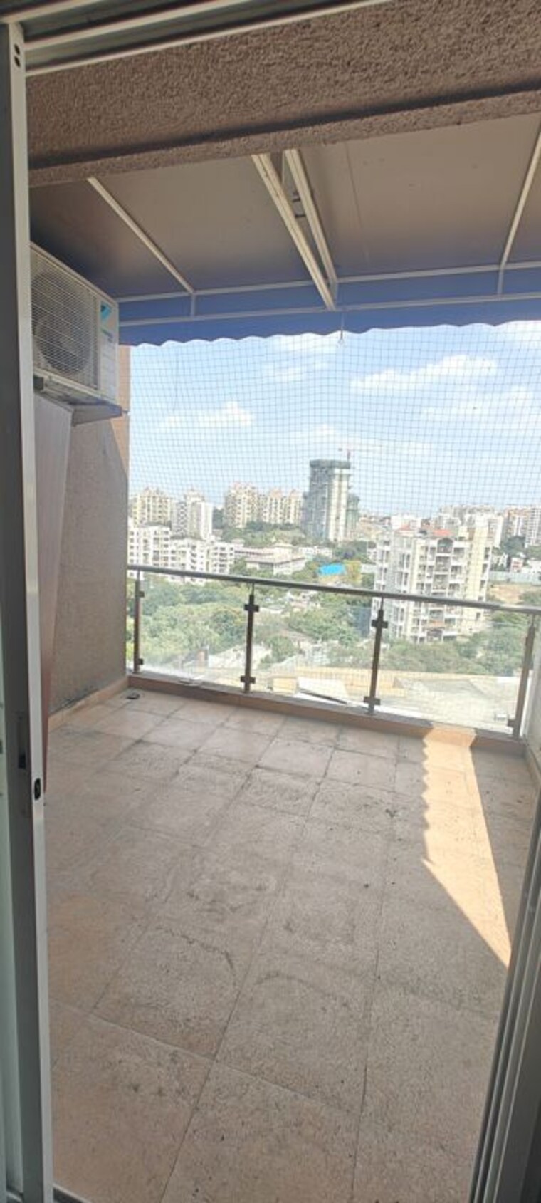 Balcony, atrium-skyward 1 Bedroom 600 Sq.Ft. Apartment In Undri Pune 10733482