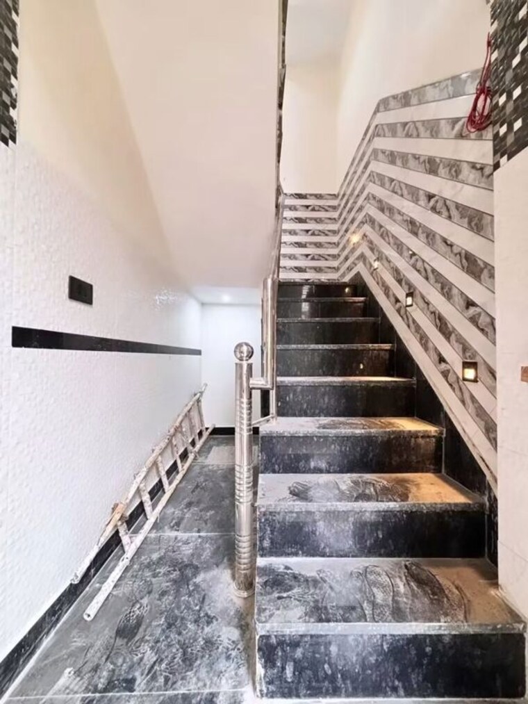 undefined, uttam nagar 2.5 Bedroom 275 Sq.Ft. Independent House In Uttam Nagar Delhi 10733500