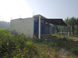  Shop – Exterior View View at Bela - for Sale