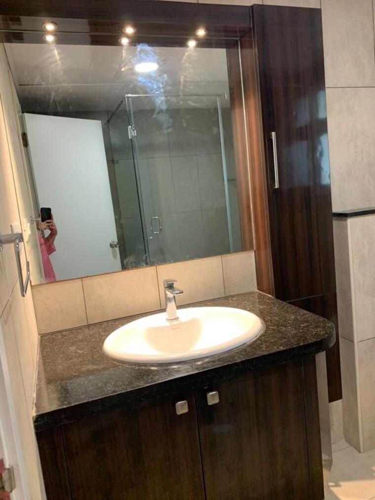 Bathroom, prestige-lakeside-habitat 3.5 Bedroom 2134 Sq.Ft. Apartment In Varthur Bangalore 10733472