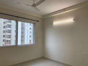 Room in 3.5 BHK Apartment at Prestige Lakeside Habitat, Varthur – for Sale
