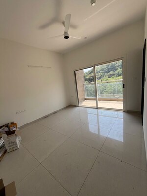 Room in 5 BHK Apartment at Sobha Nesara, Kothrud – for Rent