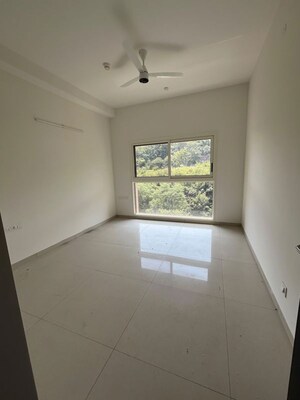 Room in 5 BHK Apartment at Sobha Nesara, Kothrud – for Rent