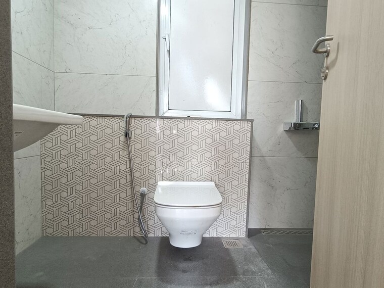 Bathroom, kumar-prithvi-phase-ii 2 Bedroom 835 Sq.Ft. Apartment In Kondhwa Pune 10733536