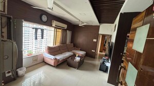 2 BHK Apartment For Sale in Raheja Willows, Kandivali East