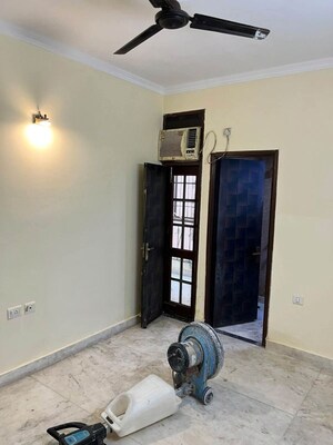 Room in 3.5 BHK Apartment at Fusion Homes, Tech Zone 4 Greater Noida – for Rent