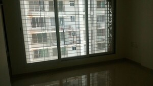 Room in 2 BHK Apartment at DLH Metroview, Andheri West – for Sale