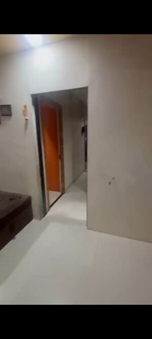 Furnished Amenities in 2 BHK Apartment at Shyam Gokul Garden, Kandivali East – for Rent