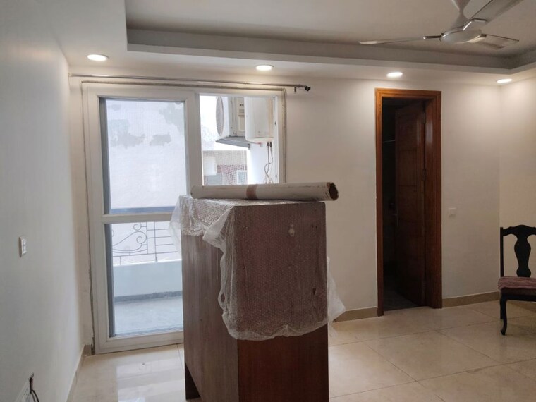 Kitchen, east of kailash 3 Bedroom 220 Sq.Yd. Builder Floor In East Of Kailash Delhi 10733603