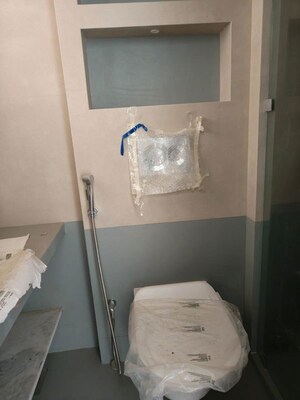 Bathroom in 2 BHK Apartment at Matunga East – for Sale