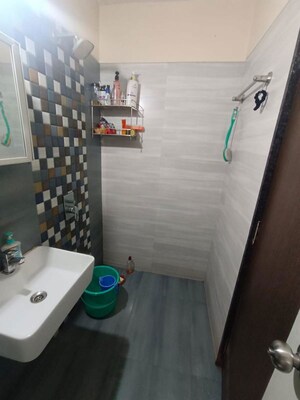 Team Area in 2 BHK Apartment at Tanishq Hollyhock, Matunga East – for Sale