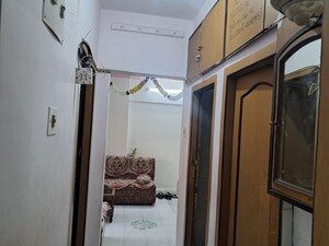 Furnished Amenities in 1 BHK Apartment at Gokul Garden CHS, Kandivali East – for Rent