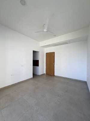Room in 4 BHK Apartment at SS The Leaf, Sector 85 – for Rent