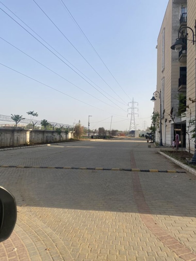 Balcony, signature-global-city-81 3.5 Bedroom 1095 Sq.Ft. Builder Floor In Sector 81 Gurgaon 10733647
