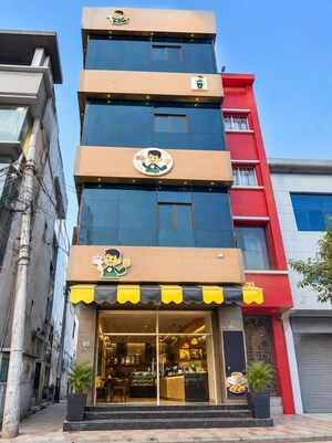  Shop For Rent in Bhojuveer