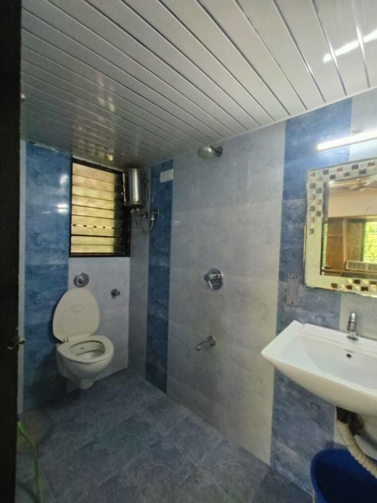 Bathroom, chembur 2 Bedroom 750 Sq.Ft. Apartment In Chembur Mumbai 10733640