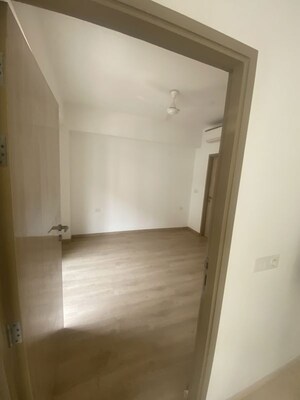 Room in 3.5 BHK Builder Floor at DLF Gardencity Enclave, Sector 93 – for Sale