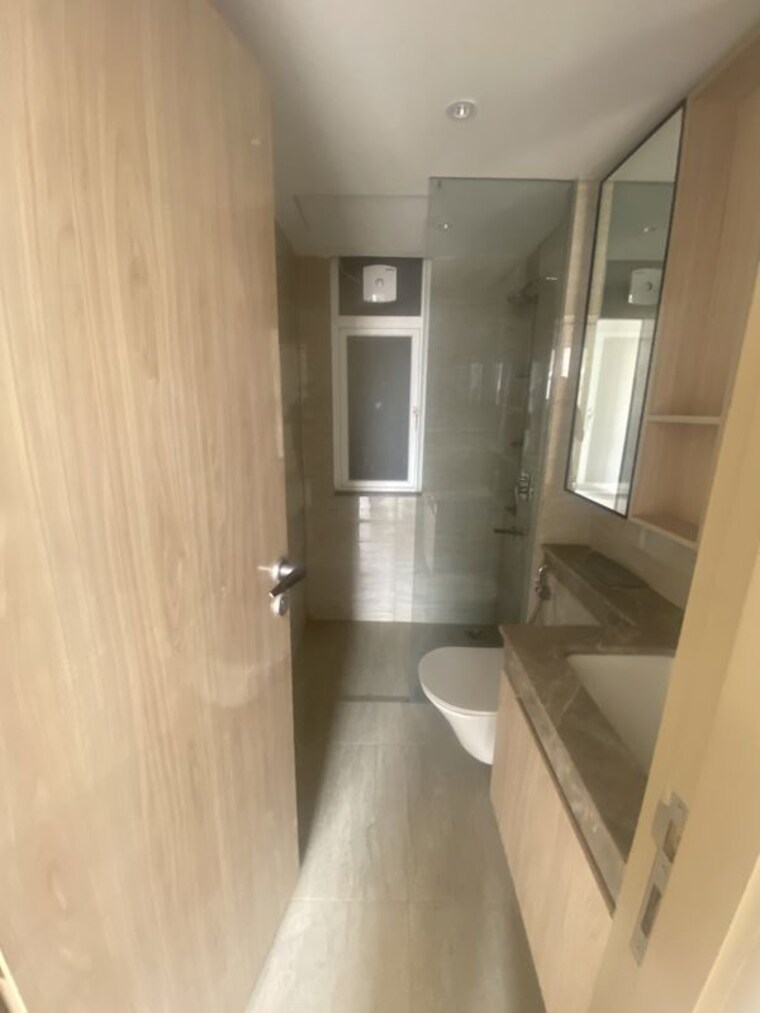  Parking, dlf-gardencity-enclave 3.5 Bedroom 1605 Sq.Ft. Builder Floor In Sector 93 Gurgaon 10733675