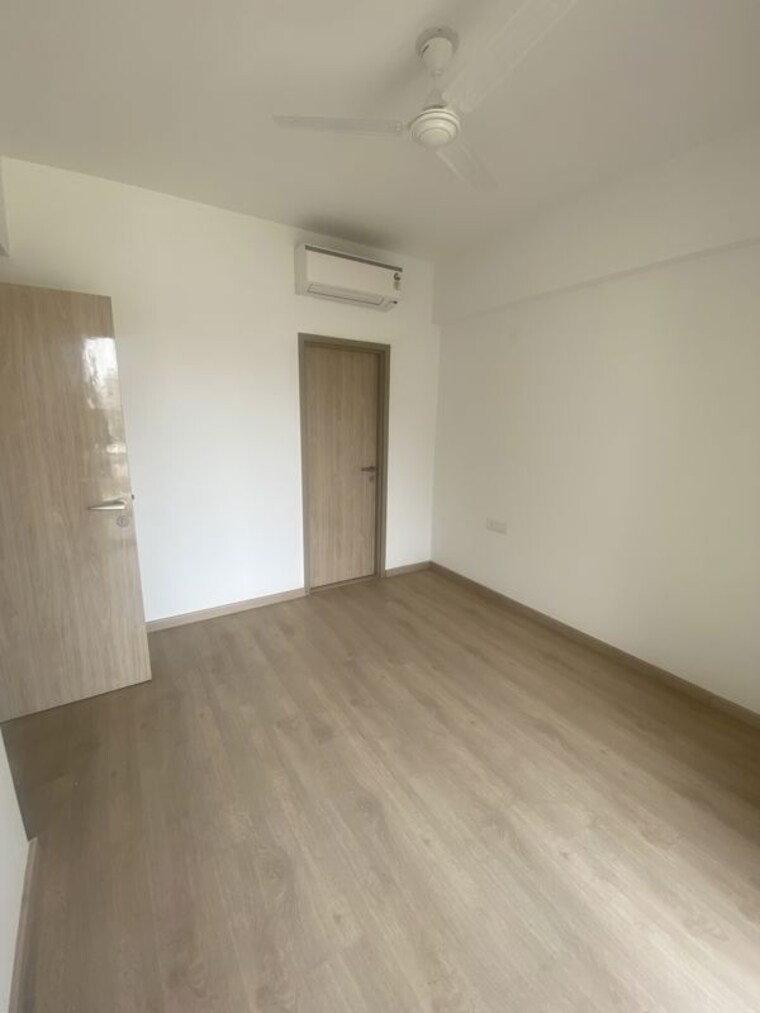 undefined, dlf-gardencity-enclave 3.5 Bedroom 1605 Sq.Ft. Builder Floor In Sector 93 Gurgaon 10733675