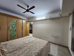Bedroom in 3 BHK Apartment at Kukreja Golf Scappe, Chembur – for Rent