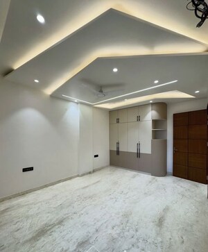 Room in 3 BHK Builder Floor at New Industrial Township 2 – for Sale