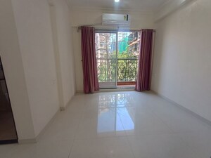 Room in 2 BHK Apartment at Arihant Balaji Pride, Chembur – for Rent